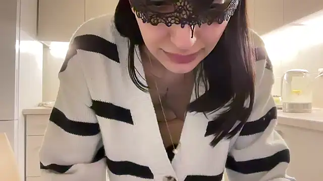 AvestanSole live XXX chat