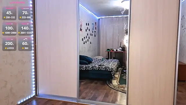 ShaleyMainly's Live XXX Chat