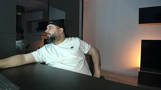 Chatroom XXX en direct de DravenPeak