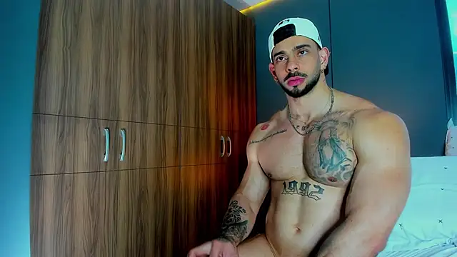 massimo_visconti লাইভ XXX চ্যাট