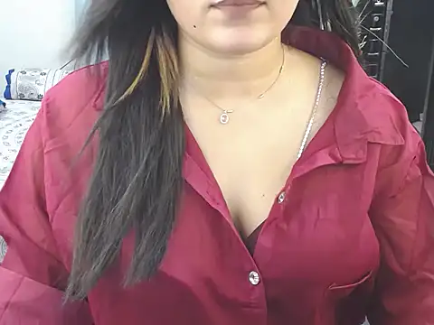 Ridiha_Pari Adlı Modelin Canlı XXX Sohbeti