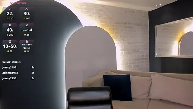 LucieMartin: онлайн-секс-чат