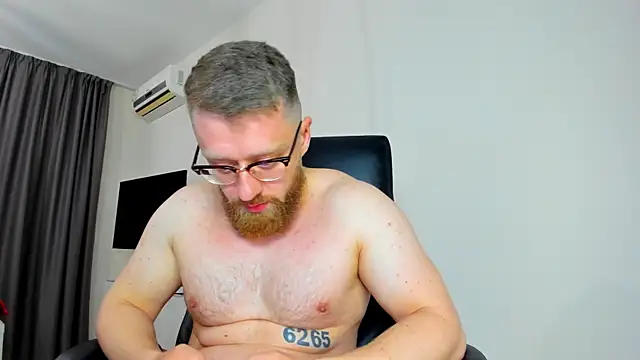 Findom_guy live XXX chat