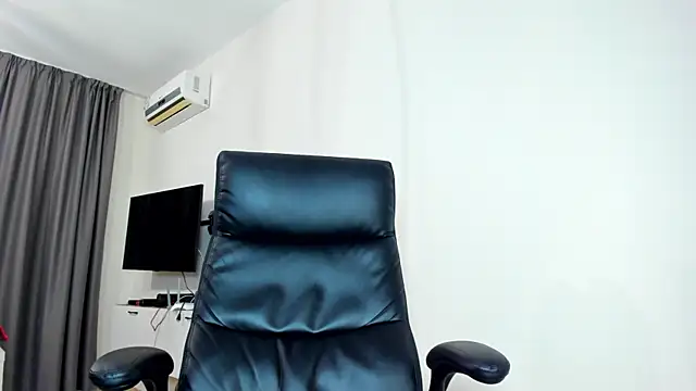 XXX chat uživo modela Findom_guy