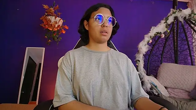 Chat +18 de Emmapark_ ao vivo