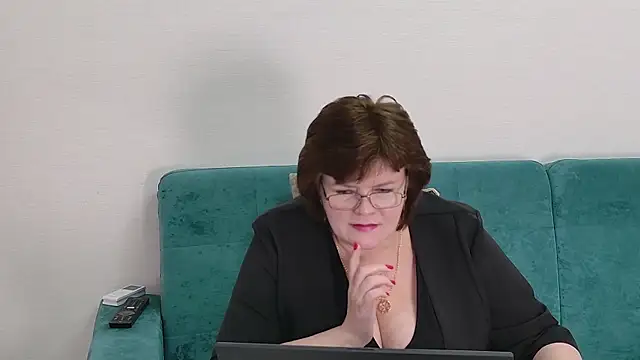 Sandra_Sunrise 现场XXX聊天