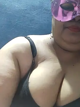 tamilthanushri Chat XXX live