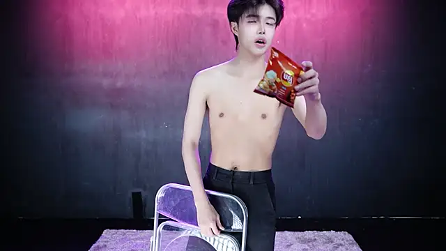 Chat +18 de Queen-Vibe ao vivo