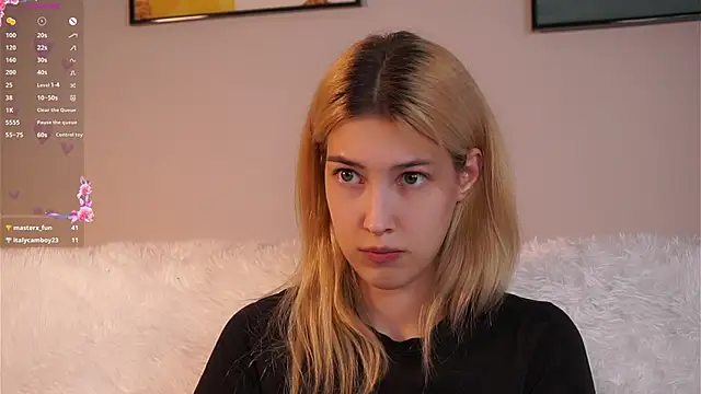 AngelicRice Adlı Modelin Canlı XXX Sohbeti