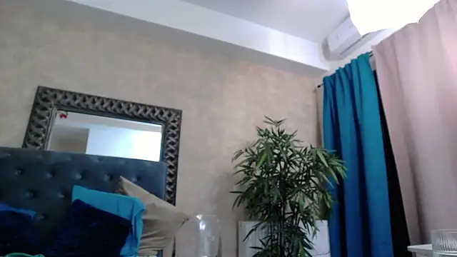 SaraElise Webcam show