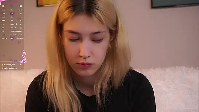 AngelicRice élő XXX-chatje