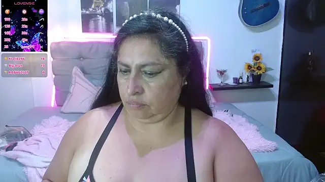 Chatroom XXX en direct de Keyla01_