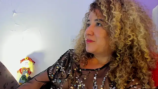 Charlotte11-11's Live XXX Chat