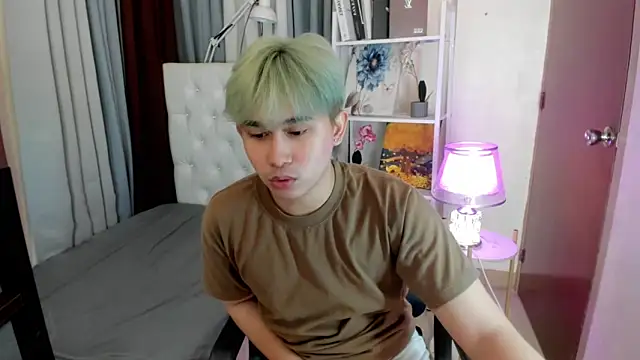 davincihugecock Adlı Modelin Canlı XXX Sohbeti