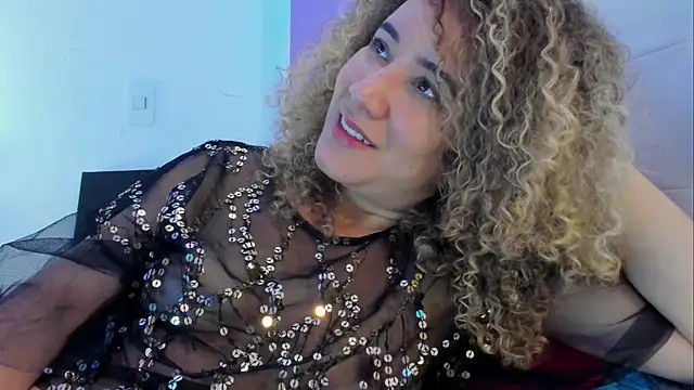 Charlotte11-11 Live XXX Chat