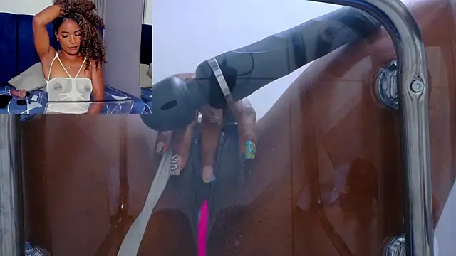 kiaratentation's Live XXX Chat