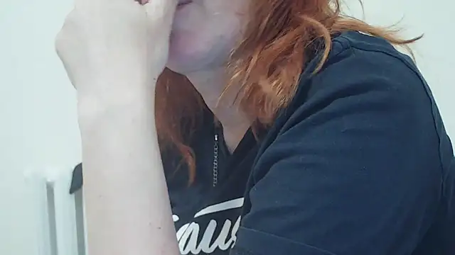 MssAngela élő XXX-chatje