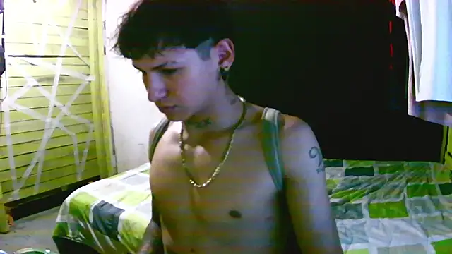 Ebebyjuan webkamerás műsora