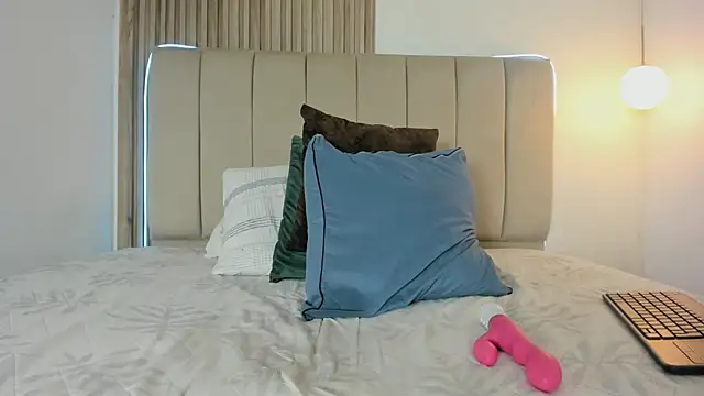 EvaaSinclair's Live XXX Chat