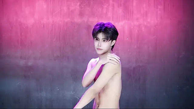 Queen-Vibe Adlı Modelin Canlı XXX Sohbeti