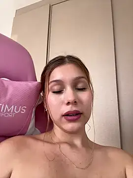 Nikii__ 라이브 XXX 채팅