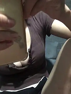 Sukem-mut élő XXX-chatje