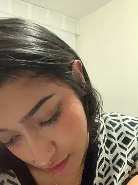 Chat XXX ao vivo de LilithMonette