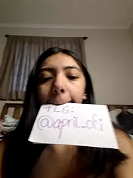 Czat XXX na żywo – missapril0101