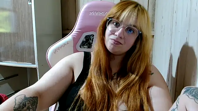 Czat XXX na żywo – officerfoxXD