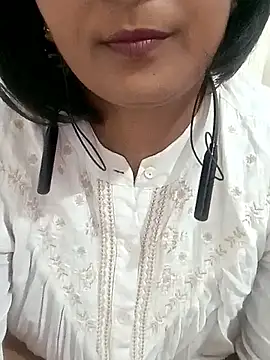 Czat XXX na żywo – Queen_Kushi4