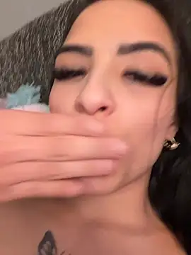 Czat XXX na żywo – Evelin199