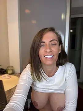 DivineAmely – Live XXX-chat