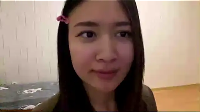 YourMiIa's Live XXX Chat