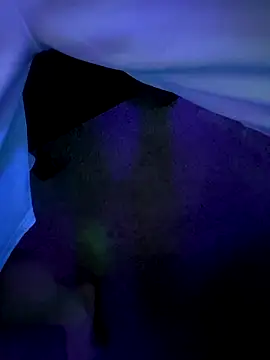 chronic_vibez Show in webcam