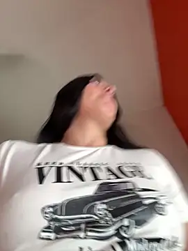 Czat XXX na żywo – Sofhi_corolinne31