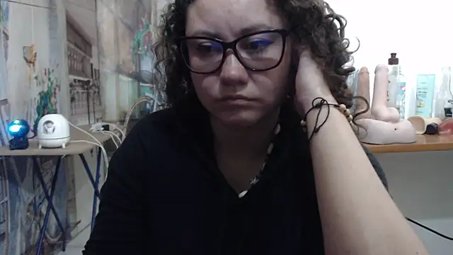 دردشة curly_greeneyed الجنسية المباشرة