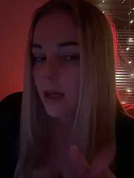 Lisaxtra élő XXX-chatje