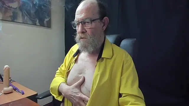 Uncle_Hottie live XXX chat