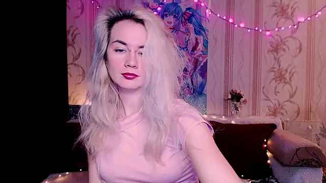 Webkamerová show xxxcharismaaa