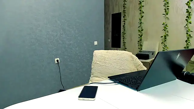 Yesss_Lilith 现场XXX聊天