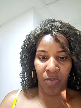 Chat +18 de VikysDavis ao vivo