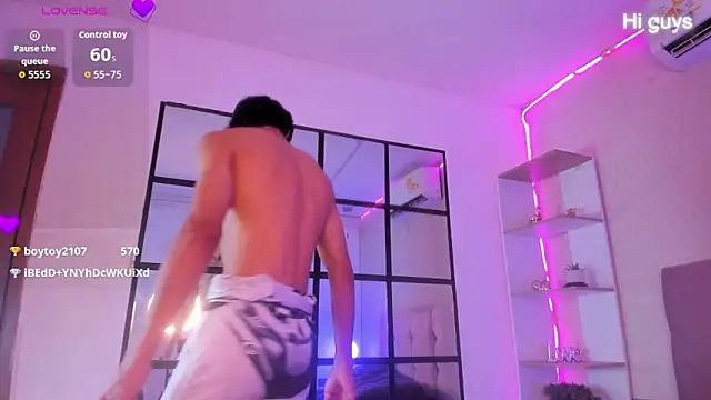 Cheys_Mast Live XXX Chat