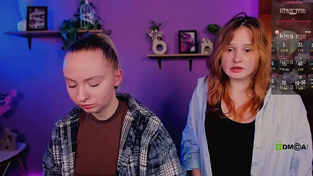 mila_glow1: διαδικτυακό σόου στην κάμερα