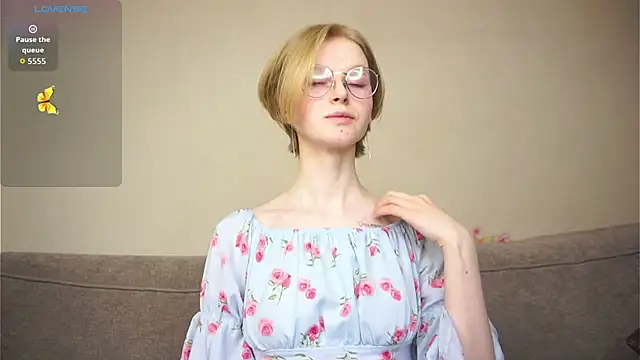 ToyaPletz – Naživo XXX chat