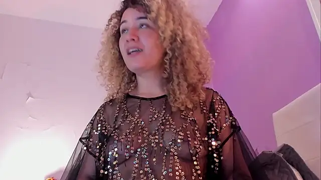 Charlotte11-11: онлайн-секс-чат