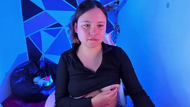 Živý XXX chat little_emma0