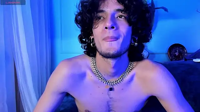 Skinny_Mac's Live XXX Chat