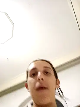 عرض كام qamar97