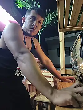 XXX chat uživo modela Misterjhons2