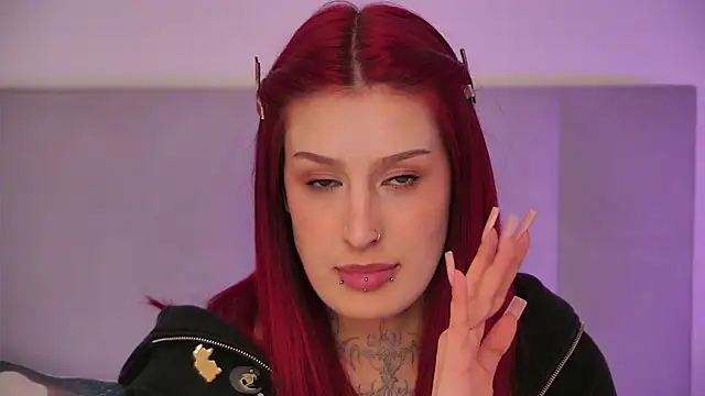 ElisMuse Chat XXX in diretta